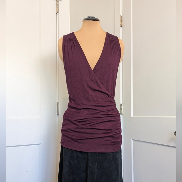 Banana Republic Tops - Banana Republic Womens Tunic Tank Medium Sleeveless Blouse Burgundy Purple Zip